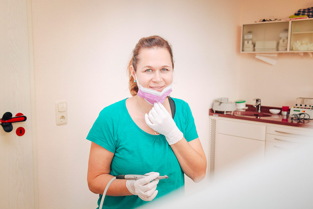 Dr. Karen Finger - Zahnärztin